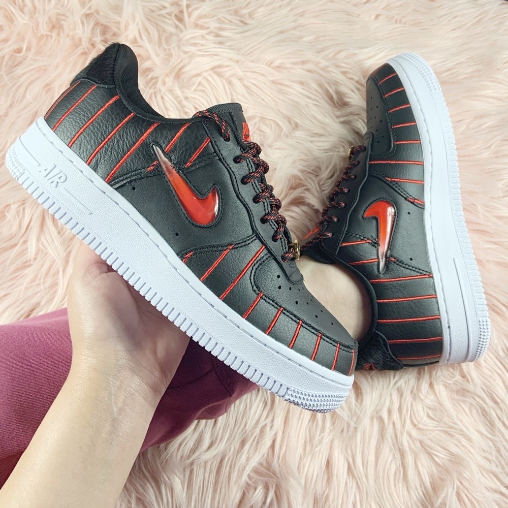 New Nike Women’s Air Force 1 Jewel